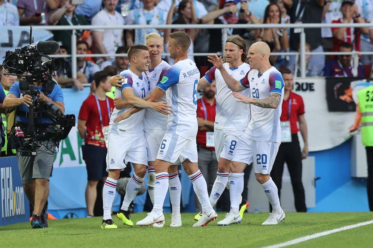 阿塞拜疆足球代表队晋级国际大赛半决赛