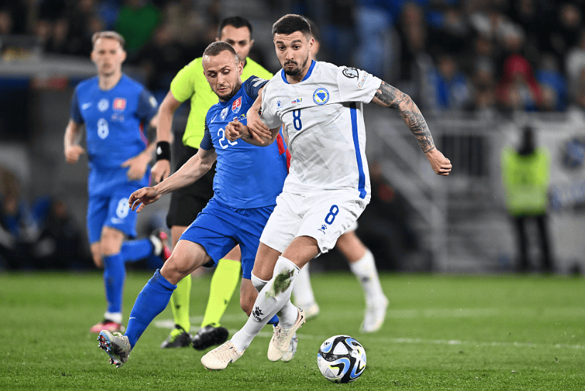 关于冰岛队憾负对手，跻身必胜之局的信息