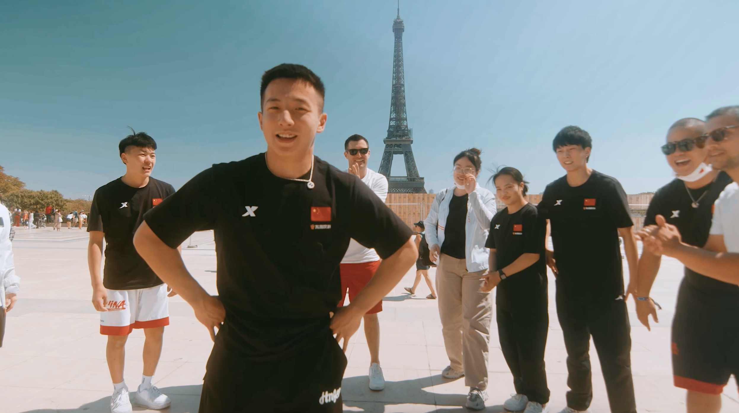 包含中国队险胜法国队，黄鸭组合扛起全队的词条