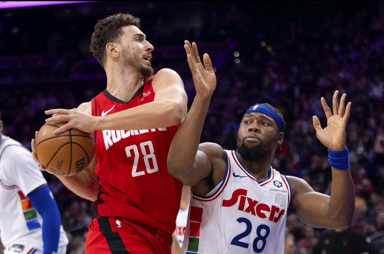 火箭险胜鹈鹕，恩比德带队取胜