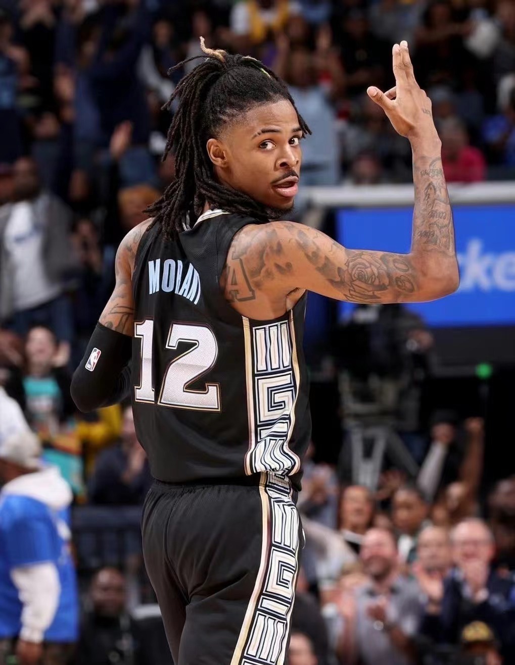 灰熊绝杀雄鹿，克莱关键制胜