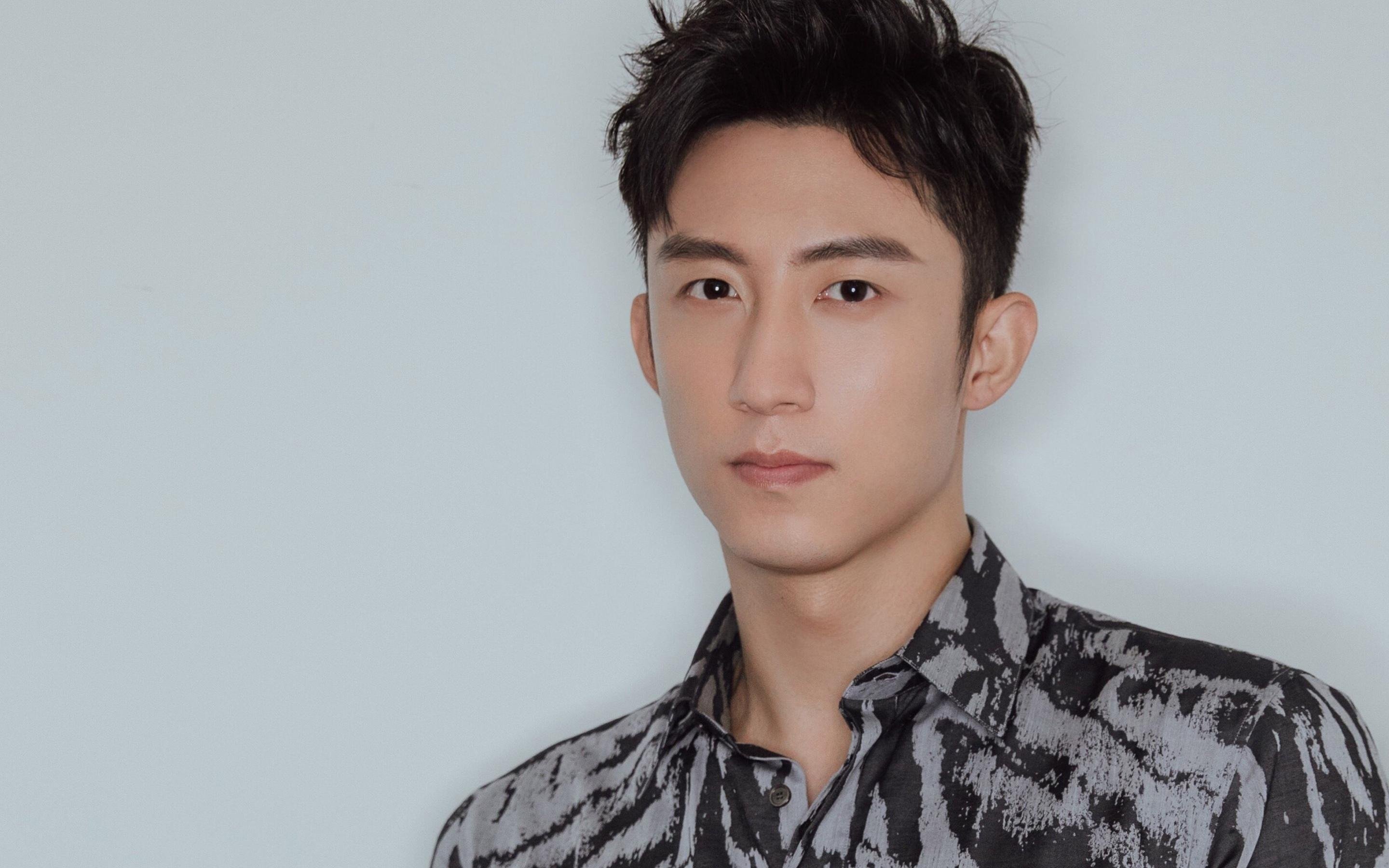 巨兽肩上的舞者，喀麦隆踏平瑞典，与舞台中央的卡拉斯科