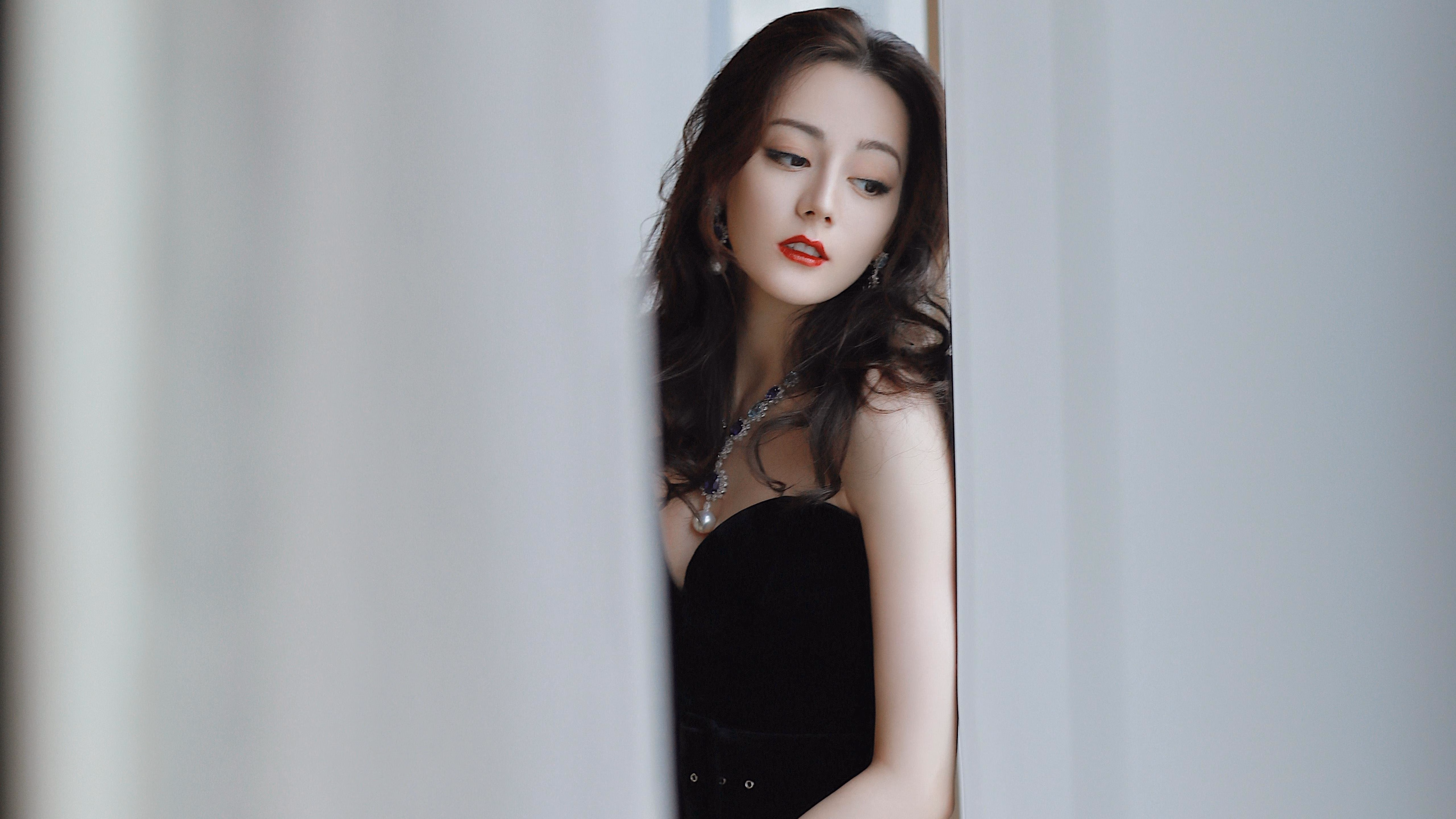 爱德华兹绝命封盖闪耀波士顿之夜,凯尔特人力克黄蜂收下关键胜利