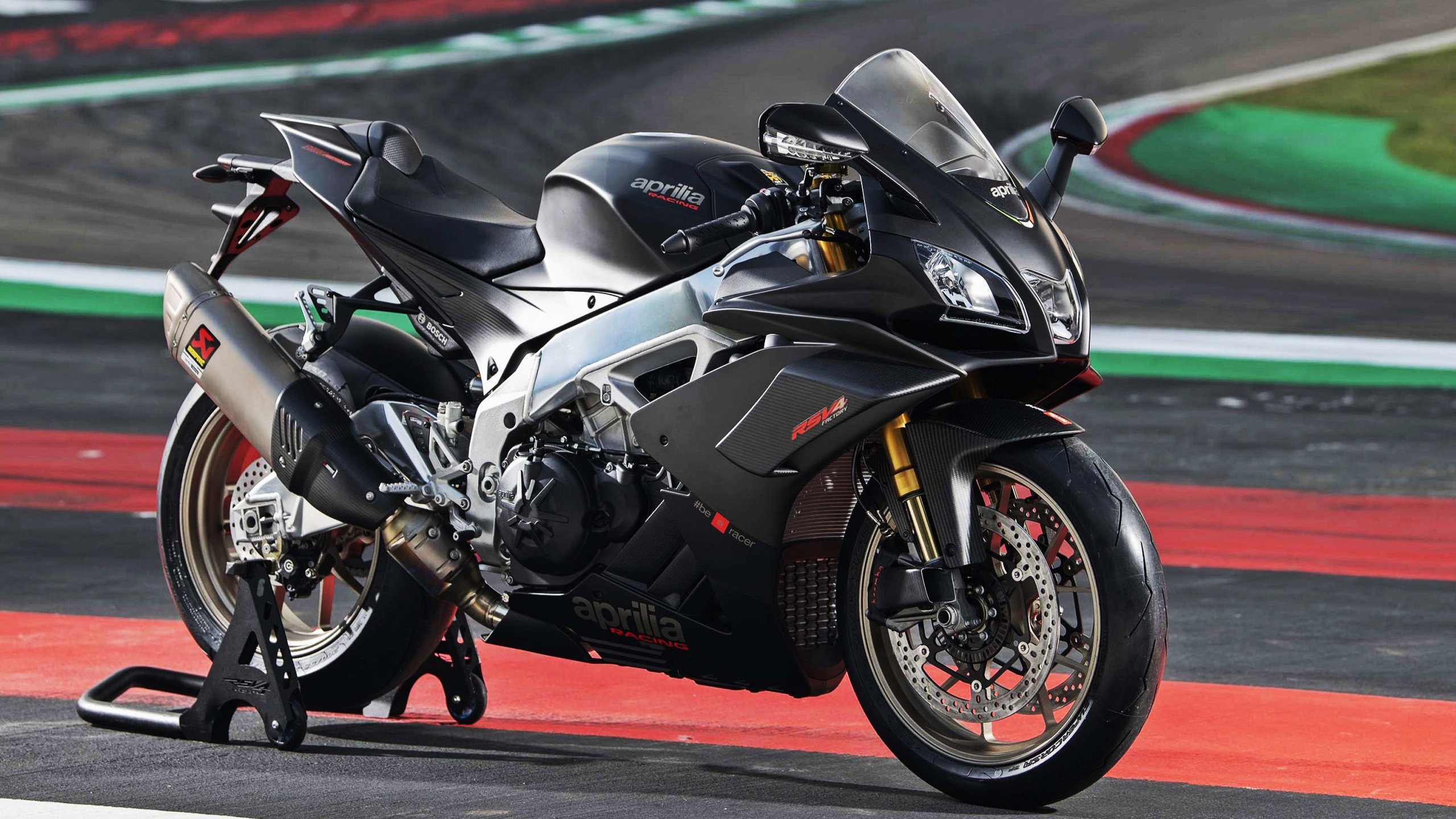 葡萄牙对阵皇马？当传控哲学遇上白色巨舰，压力之下弗拉霍维奇刺破所有质疑