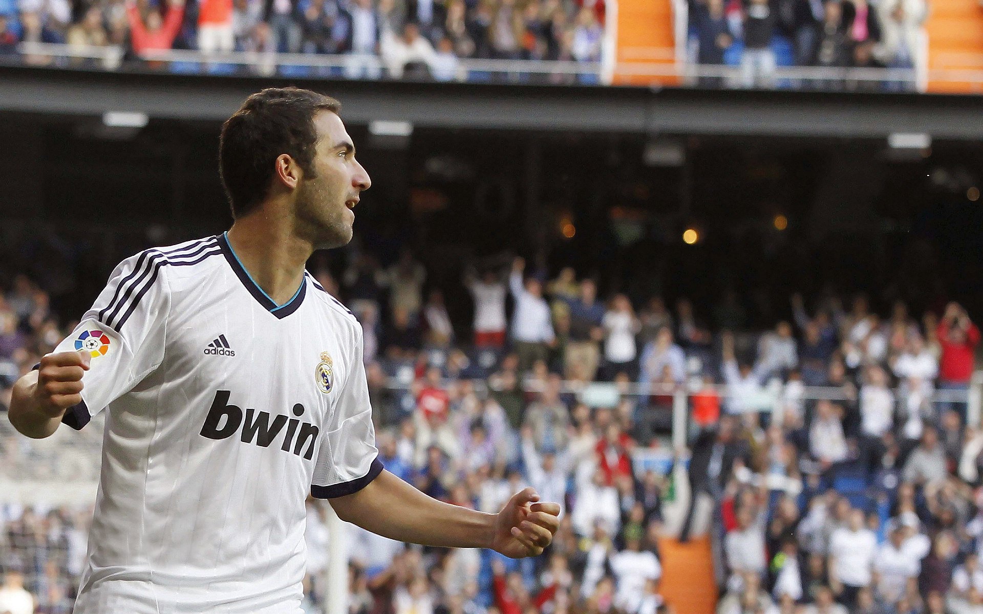 跨越大洲的双重突破，当新疆的铁蹄遇见拉梅洛的魔法