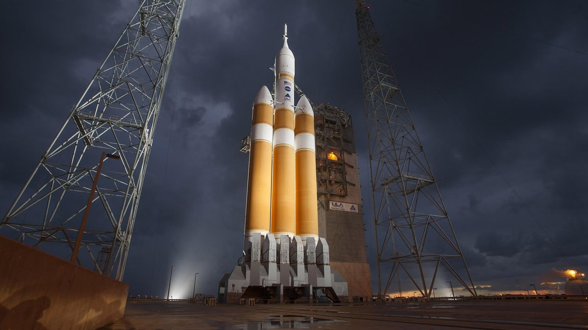 曼联的夜行侠,为何拉什福德,总在欧冠淘汰赛的暗夜中闪亮