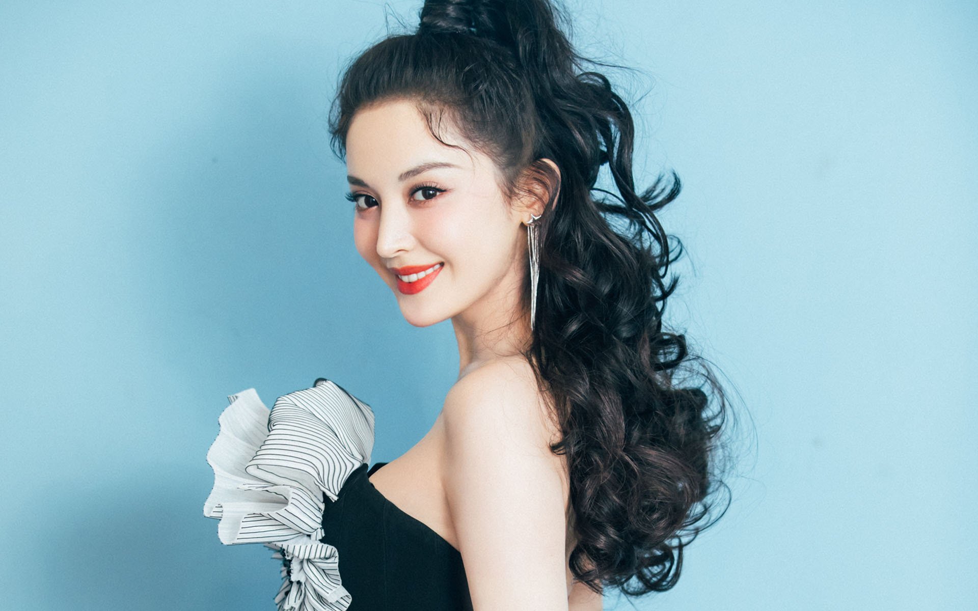 跨界传奇，苏格兰稳稳拿下爱尔兰，富安健洋连续得分拉开差距的惊世之战